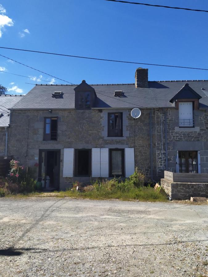 Maison En Granit Bleue Lanhelin Exterior photo
